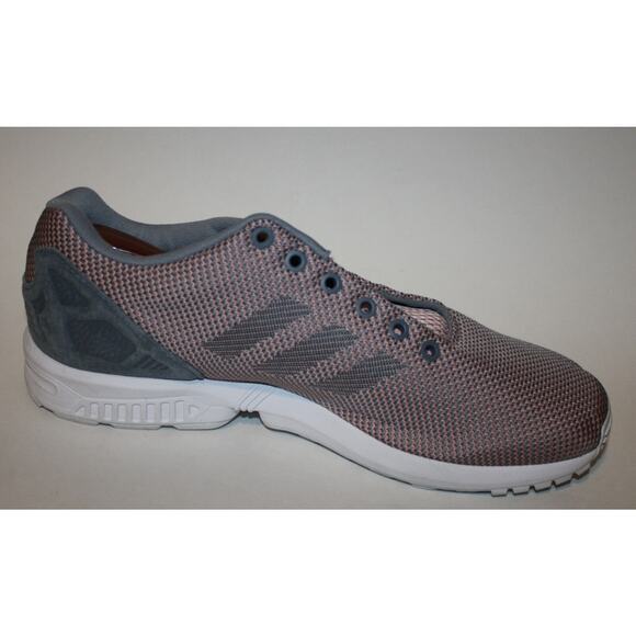 Athletic_Shoes